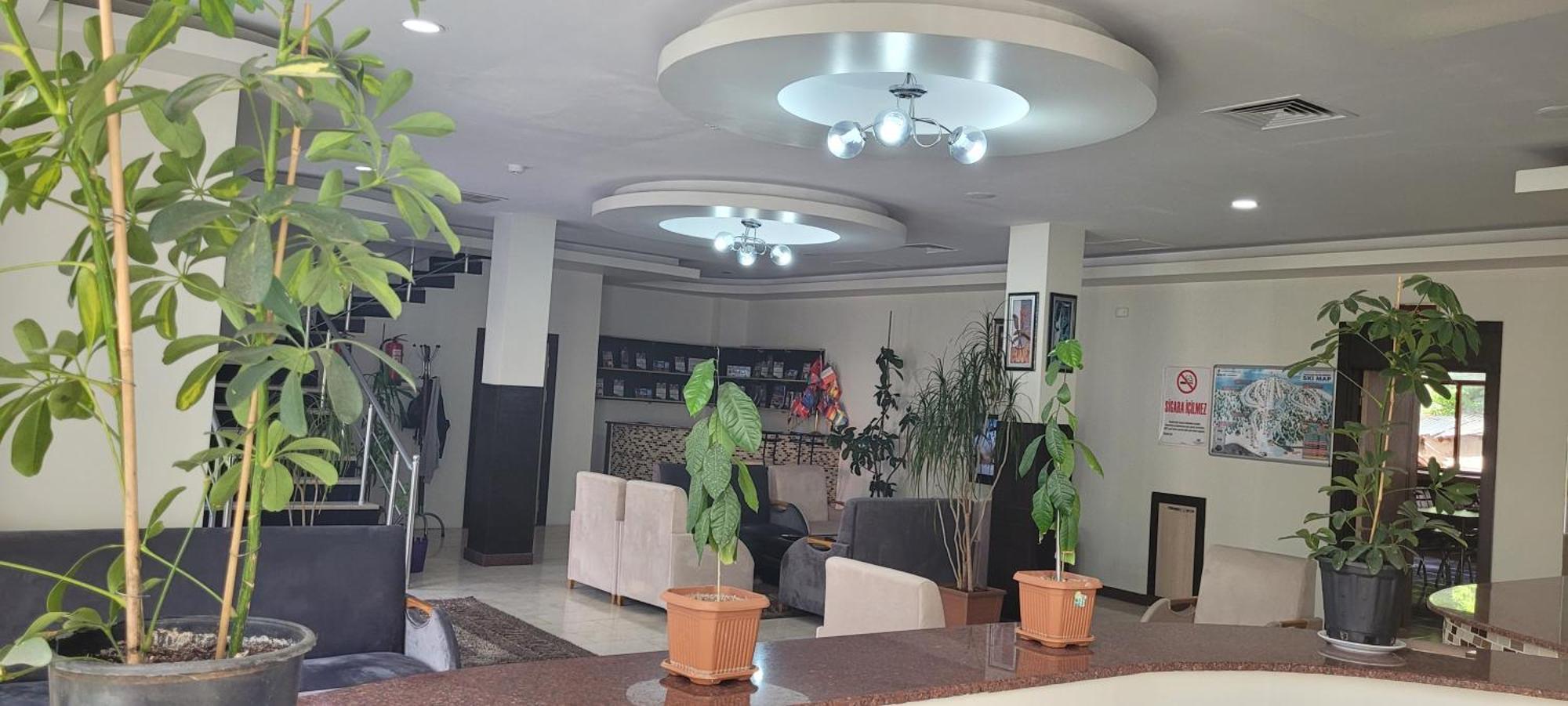 Guengoeren Hotel Карс Екстериор снимка