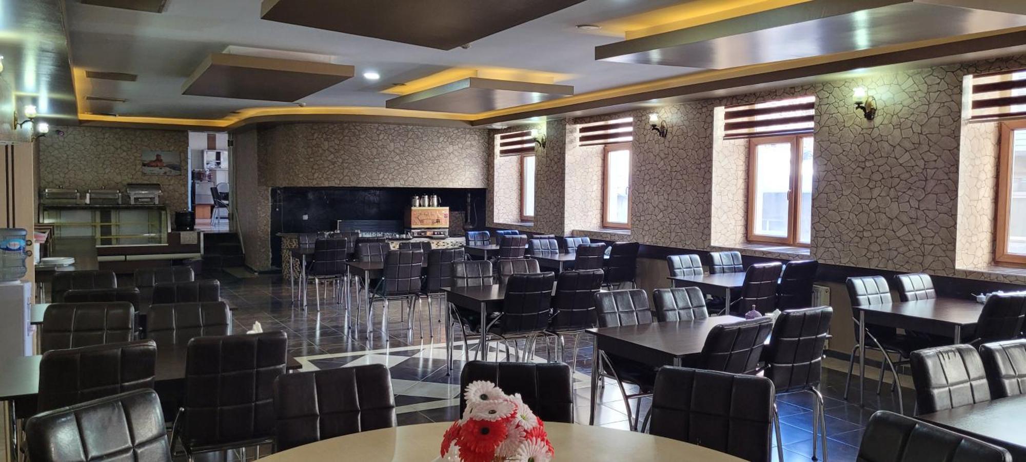 Guengoeren Hotel Карс Екстериор снимка